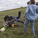 難民の子供蹴る＝テレビ女性カメラマン解雇―ハンガリー